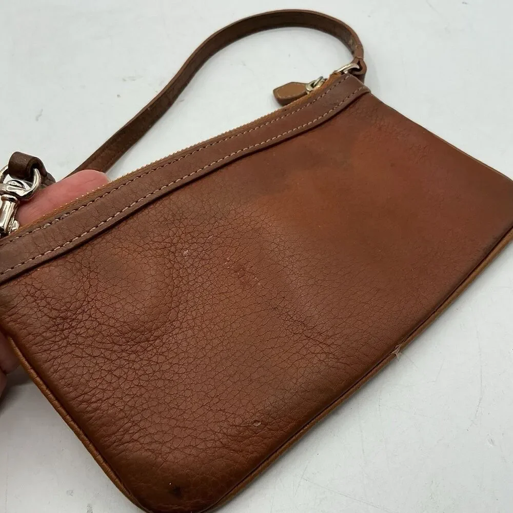 Dooney & Bourke Brown Leather Wristlet Clutch Logo Zip Top Small Purse